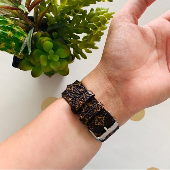 Genuine Leather Apple Watch Band - Picture 3 of 5